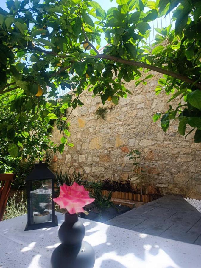 P Faliro Riviera Suite Athén Kültér fotó